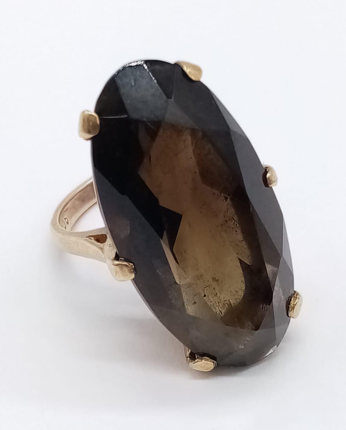 9ct vintage ring with large smoky quartz, size U and weight 8.75g