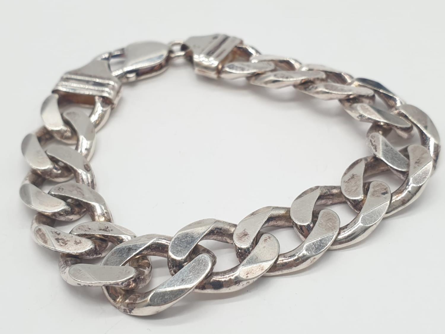 Silver curb bracelet, 41.5g weight and 18cm long approx