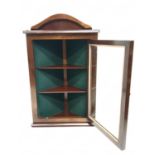 Small mahogany corner cabinet with 3 levels, 29x48cm