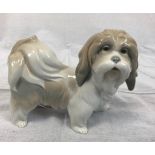 A Lladro porcelain figurine of a Tibetan Terrier. Good condition. 18 x 16cm.