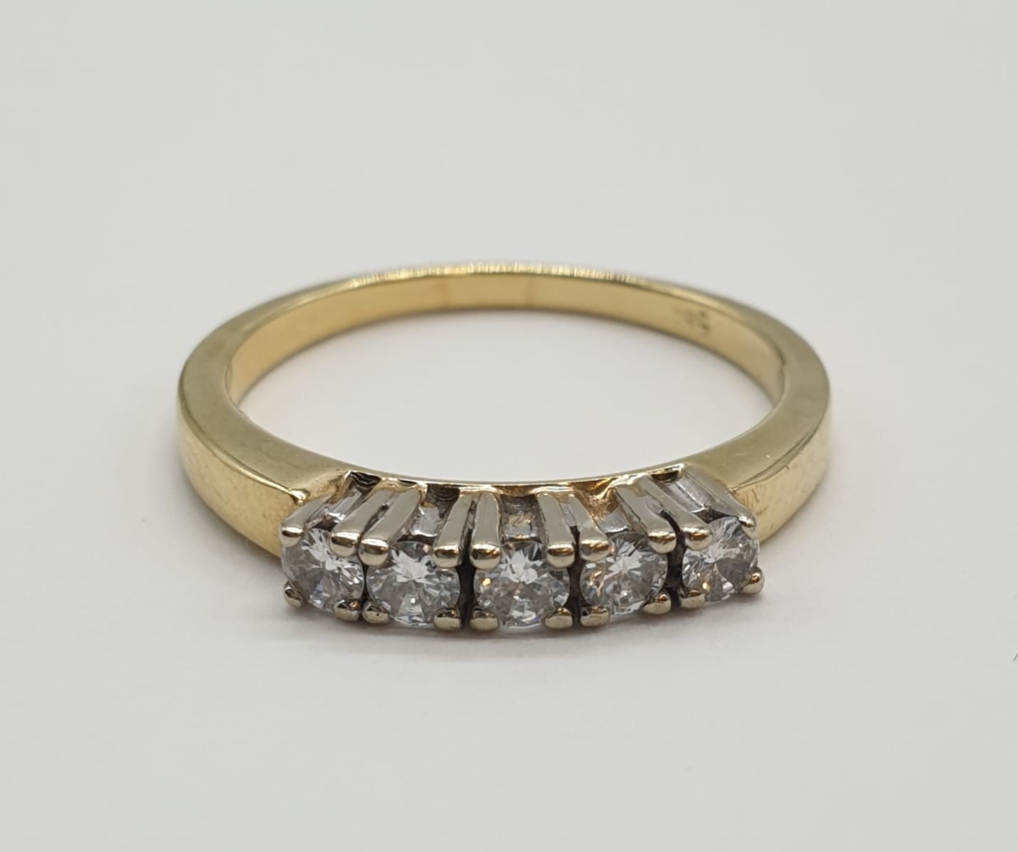 14ct Diamond ring. Size N. 3g in weight. - Image 2 of 7