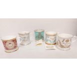 5x Royal bone china mugs celebrating Buckingham Palace and the wedding of Prince William and