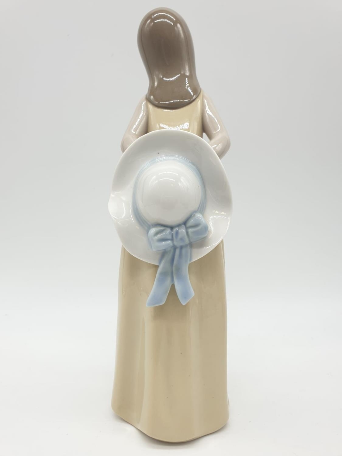 Lladro pair of youthful young girls. 26cm tall. - Image 11 of 12