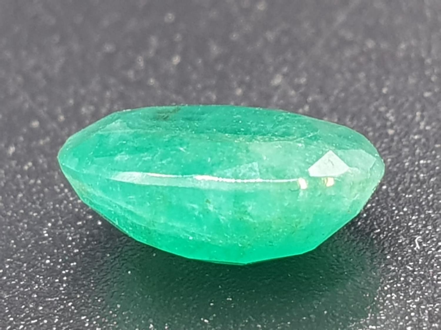 1.78 Ct Natural Emerald. Oval shape. IDT certified - Image 3 of 5