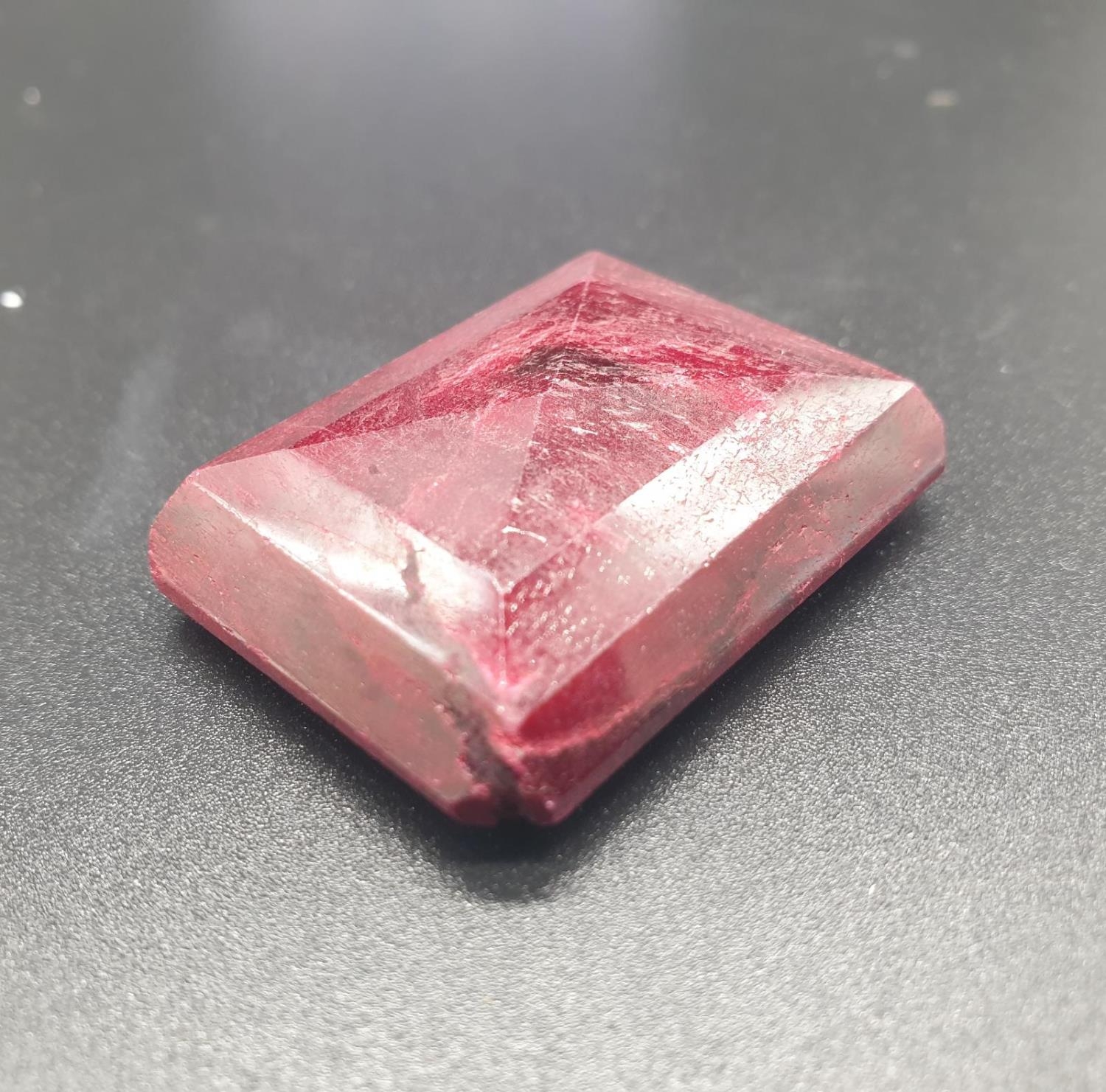 151Ct Natural ruby. Rectangular step. GLI certified - Image 4 of 7