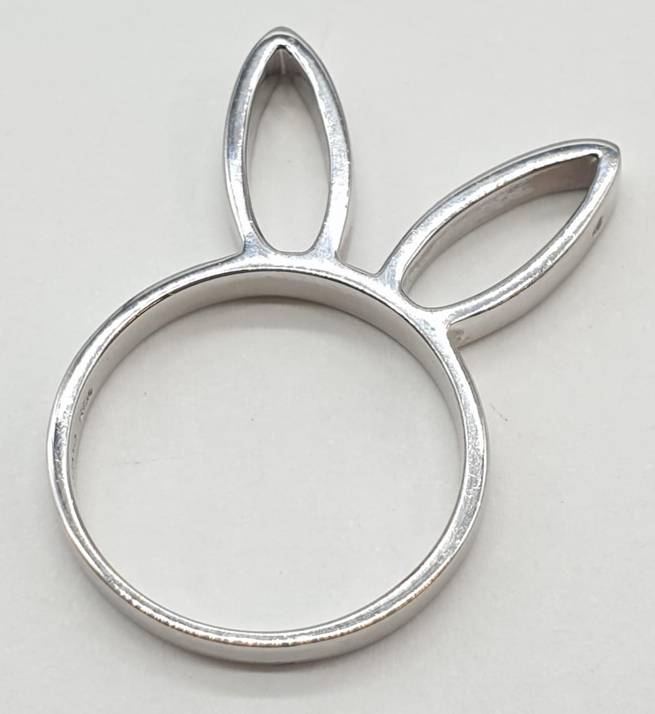 Sterling Silver Playboy bunny ring, weight 3.7g and size M