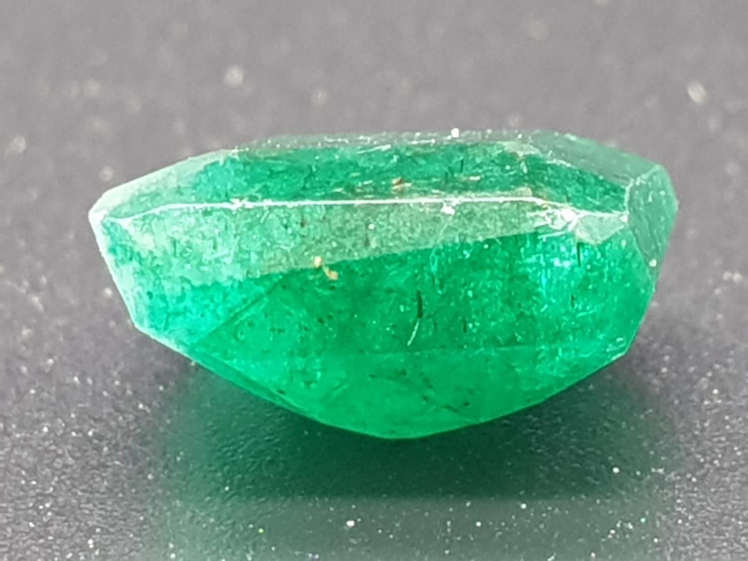 4.94 Ct Natural emerald. Oval shape. IDT certified - Image 3 of 5