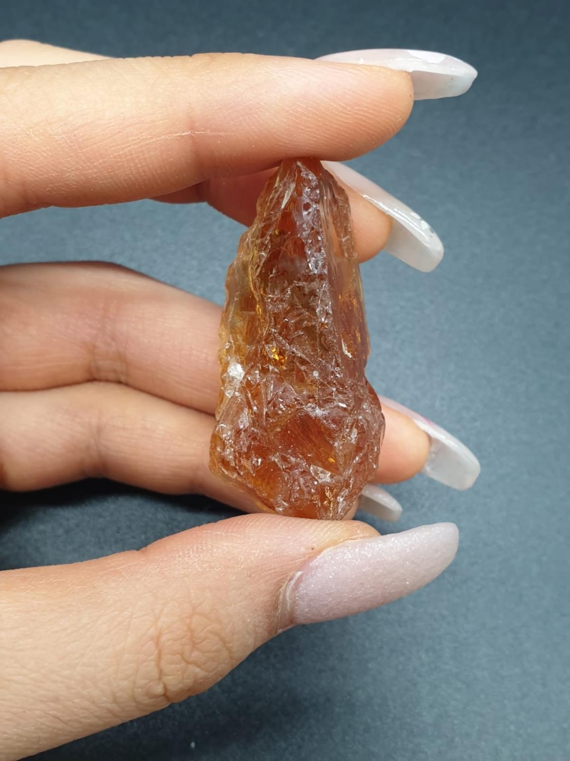 134.60 Ct Natural Citrine. Rough shape. ITLGR certified - Image 4 of 4