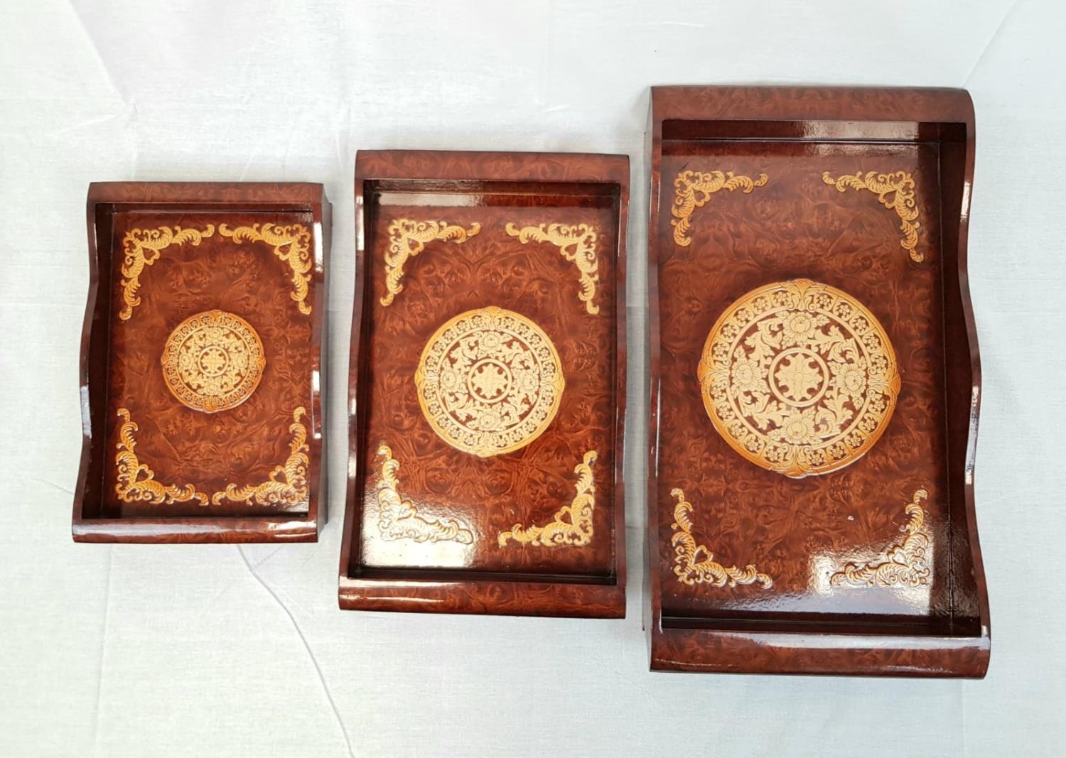 3x lacquered wooden trays with decorative Chinese etchings, largest size 60x35cm approx - Image 4 of 4