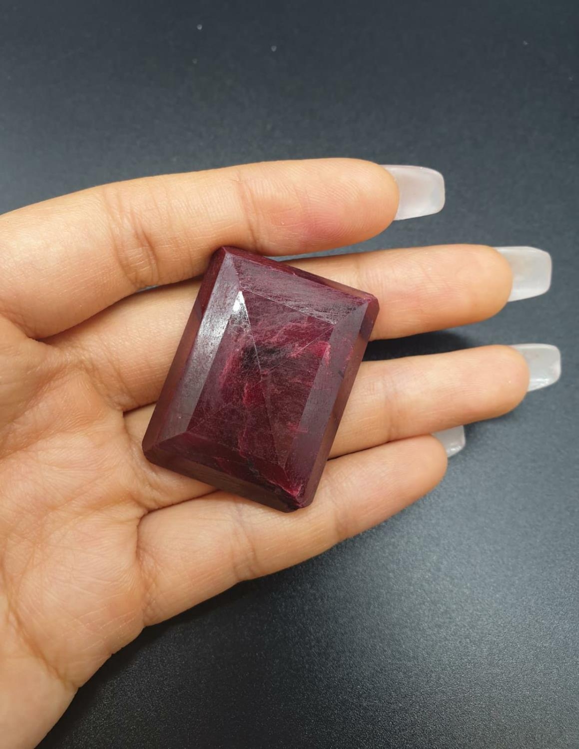 151Ct Natural ruby. Rectangular step. GLI certified - Image 5 of 7