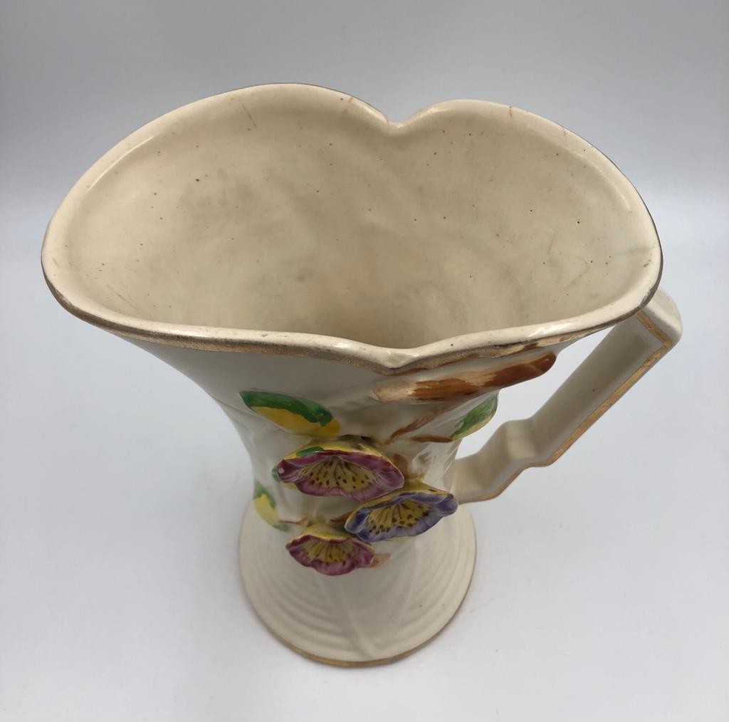 An Arthur Wood ceramic vase with decorative flower pattern, 20cm tall - Image 3 of 3