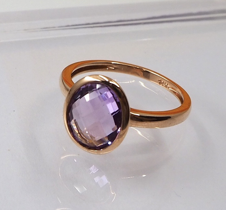 14K YELLOW GOLD RING with AMETHYST - 2.48 Grams - Certificate GFCO Swiss Laboratory - Image 2 of 5