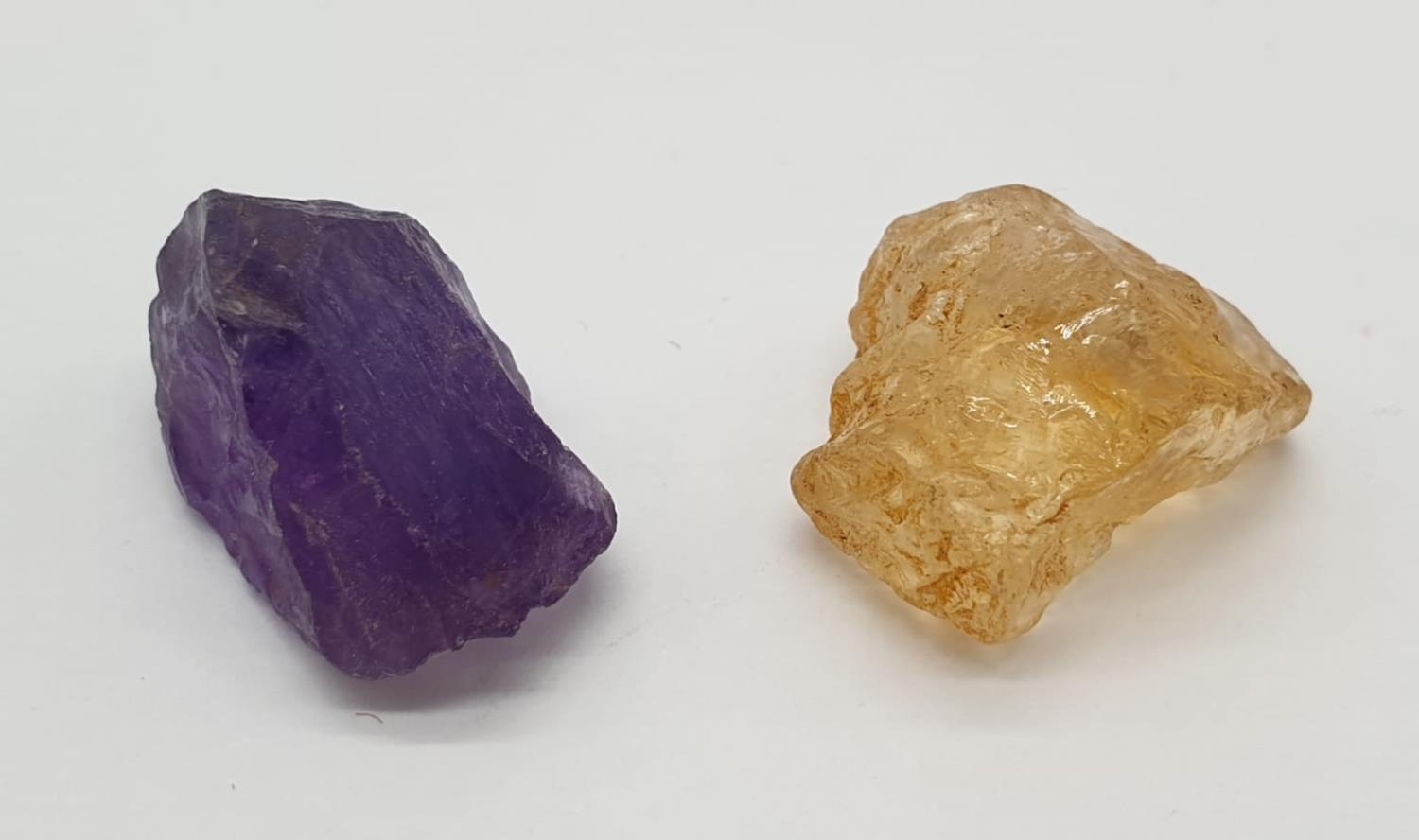 Total 30cts Amethyst and yellow topaz 2 large rough gemstones - Image 2 of 3