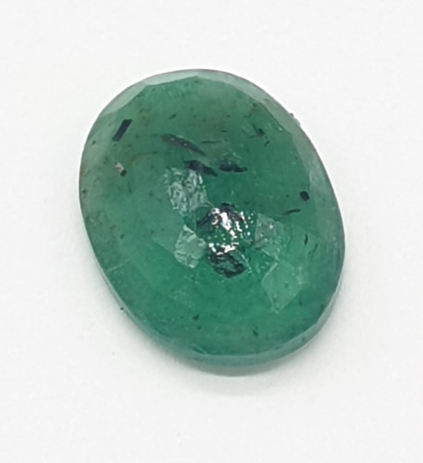 2.64 Cts Natural emerald. Oval mixed. ITLGR certification provided. - Image 2 of 4