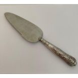 Vintage silver handled 1970's cake/pie slice. King pattern with clear hallmark for Sheffield silver.