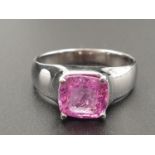 18ct White Gold RING with a 1.9ct Pink Sapphire. 5.9g Size: O. Comes with Certified Gem and Jewel