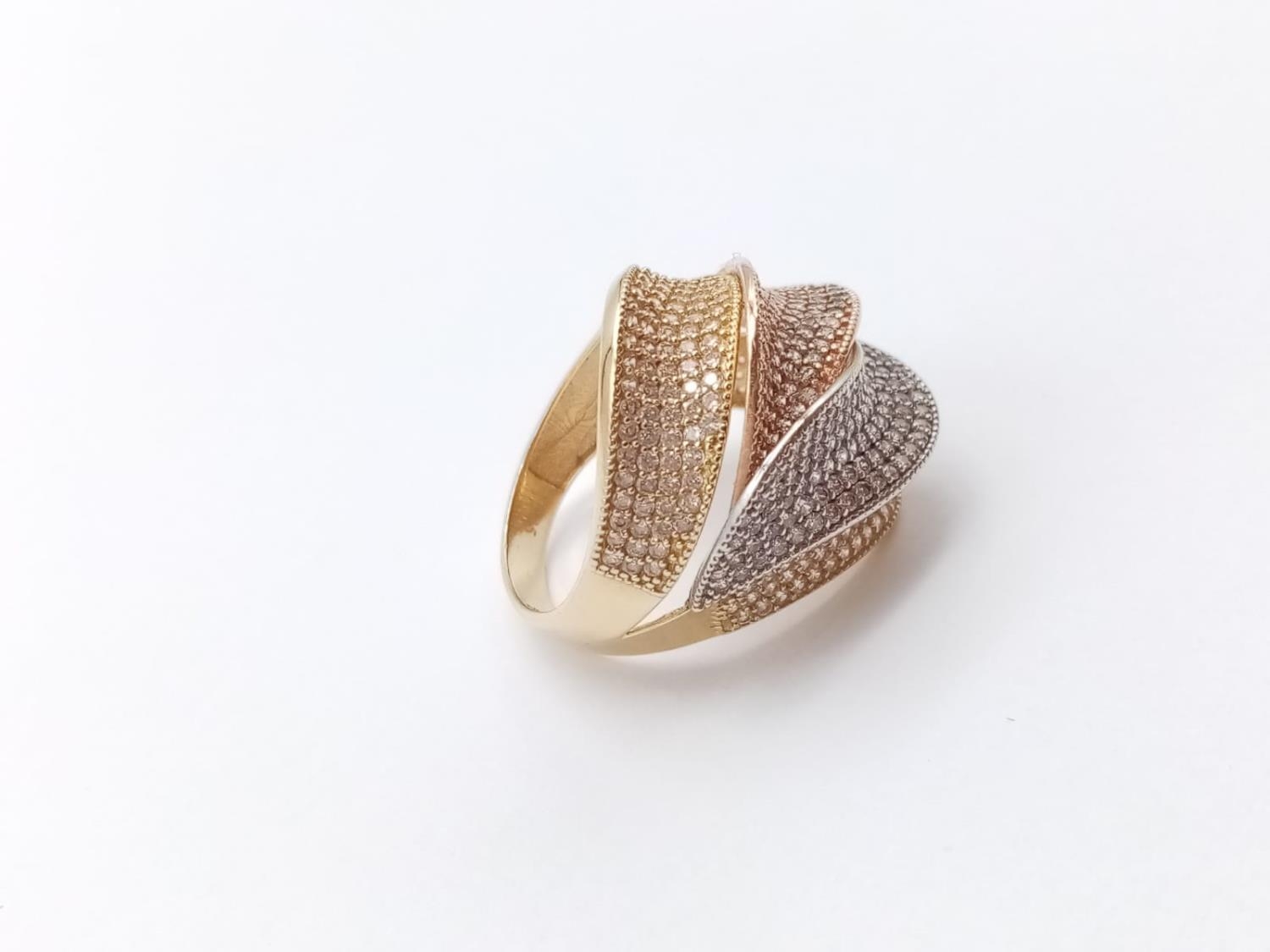 14CT 3 COLOUR GOLD WITH WHITE STONE SET RING, WEIGHT 6.9G SIZE O - Image 2 of 9