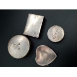 4 Antique/Vintage Sterling Silver Pill boxes. Average size 3cm. 40.66g total weight.