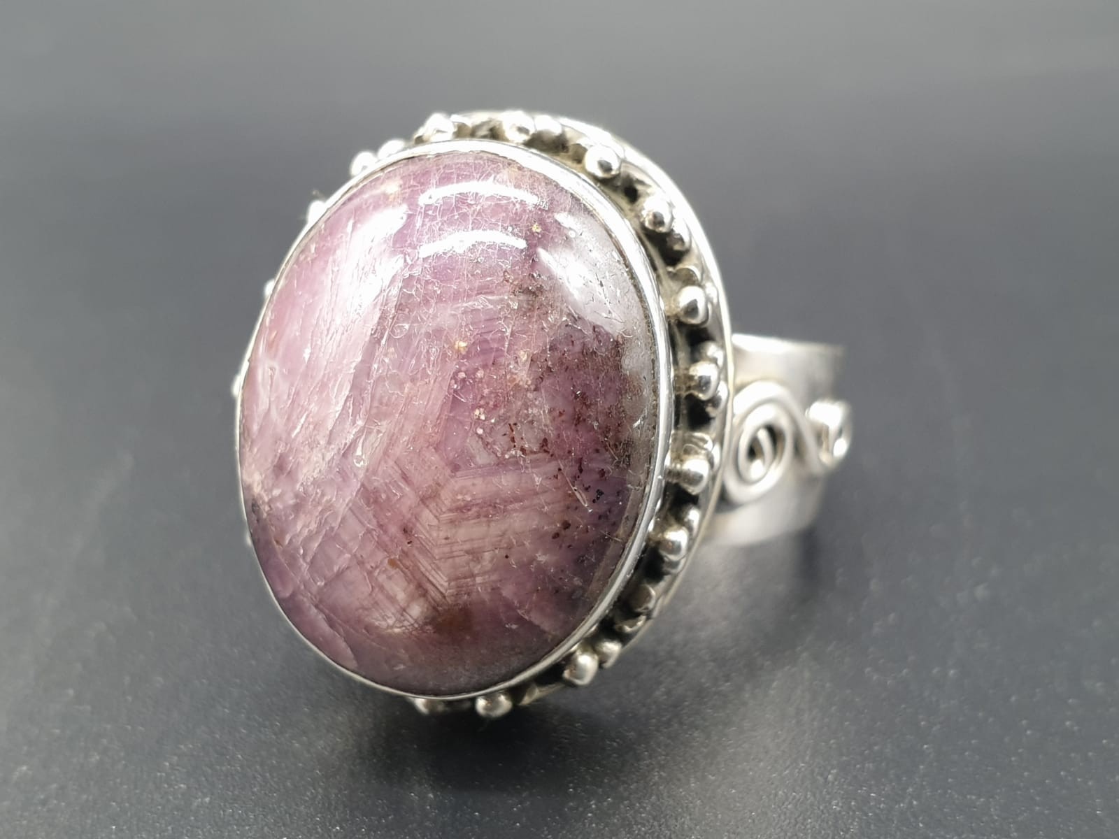 Cabochon Star Ruby Ring in sterling silver in antique style with ruby approx 22cts size U