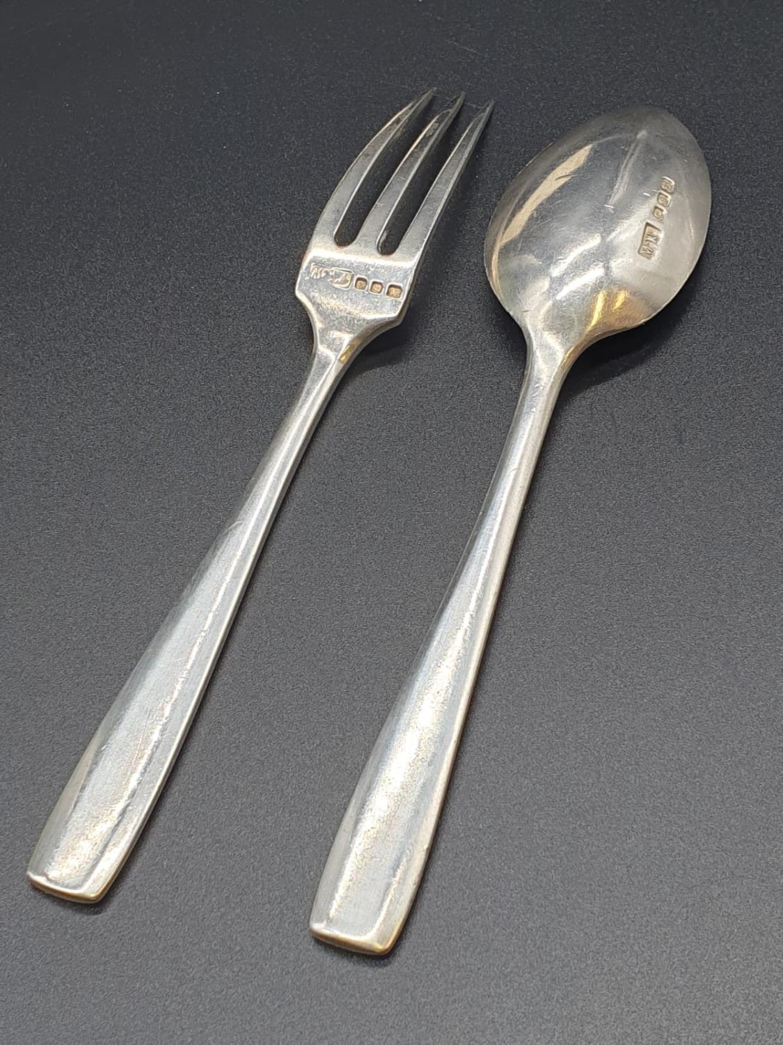 Mappin & Webb 1938 silver spoon and fork set. Length 15cm. Total weight 78 grams - Bild 3 aus 5