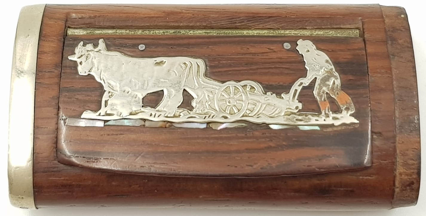 Vintage Wood and Silver Snuff Box. 7 x 4cm