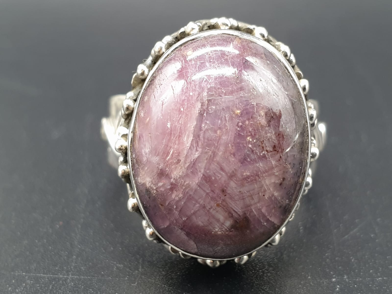 Cabochon Star Ruby Ring in sterling silver in antique style with ruby approx 22cts size U - Image 2 of 4
