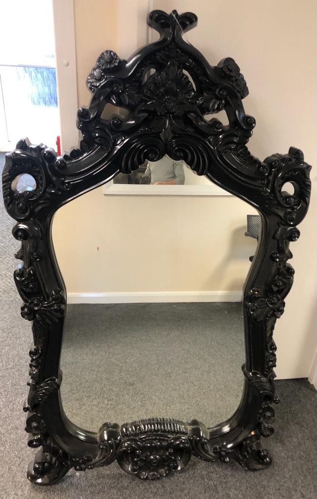 Large vintage mirror with black ornamental around size 138x82cm - Image 2 of 2