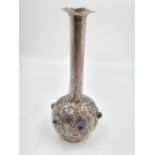 AN ANTIQUE SILVER ORIENTAL VASE DECORATED WIT AGATE STONES, 18CMS TALL AND WEIGHING 234GMS