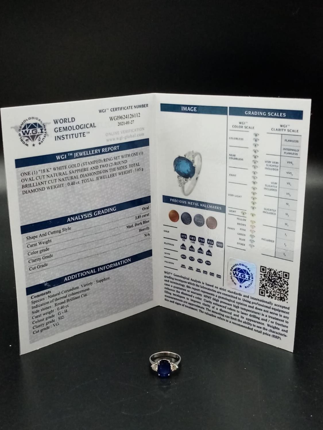 18ct White Gold RING set with one oval cut natural Sapphire and 2x round brilliant cut natural - Image 11 of 12