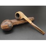 AN ANTIQUE FRENCH PIPE IN ITS ORIGINAL LEATHER CASE . 13cms in length A/F
