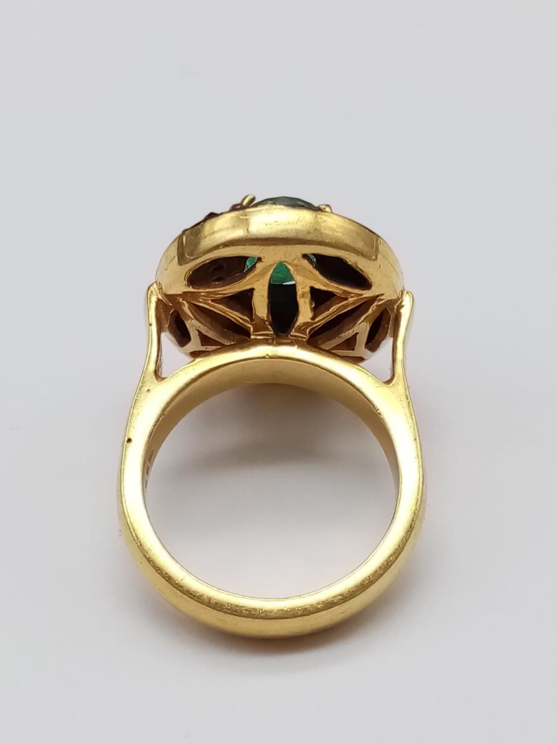 Gold Plated Emerald Ring in Silver with a 3ct Emerald and 0.90ct diamonds weight 13.9g and size P - Image 4 of 7