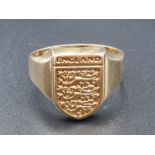 9K Yellow Gold England Football Team Cap Ring. 7.42g Size U