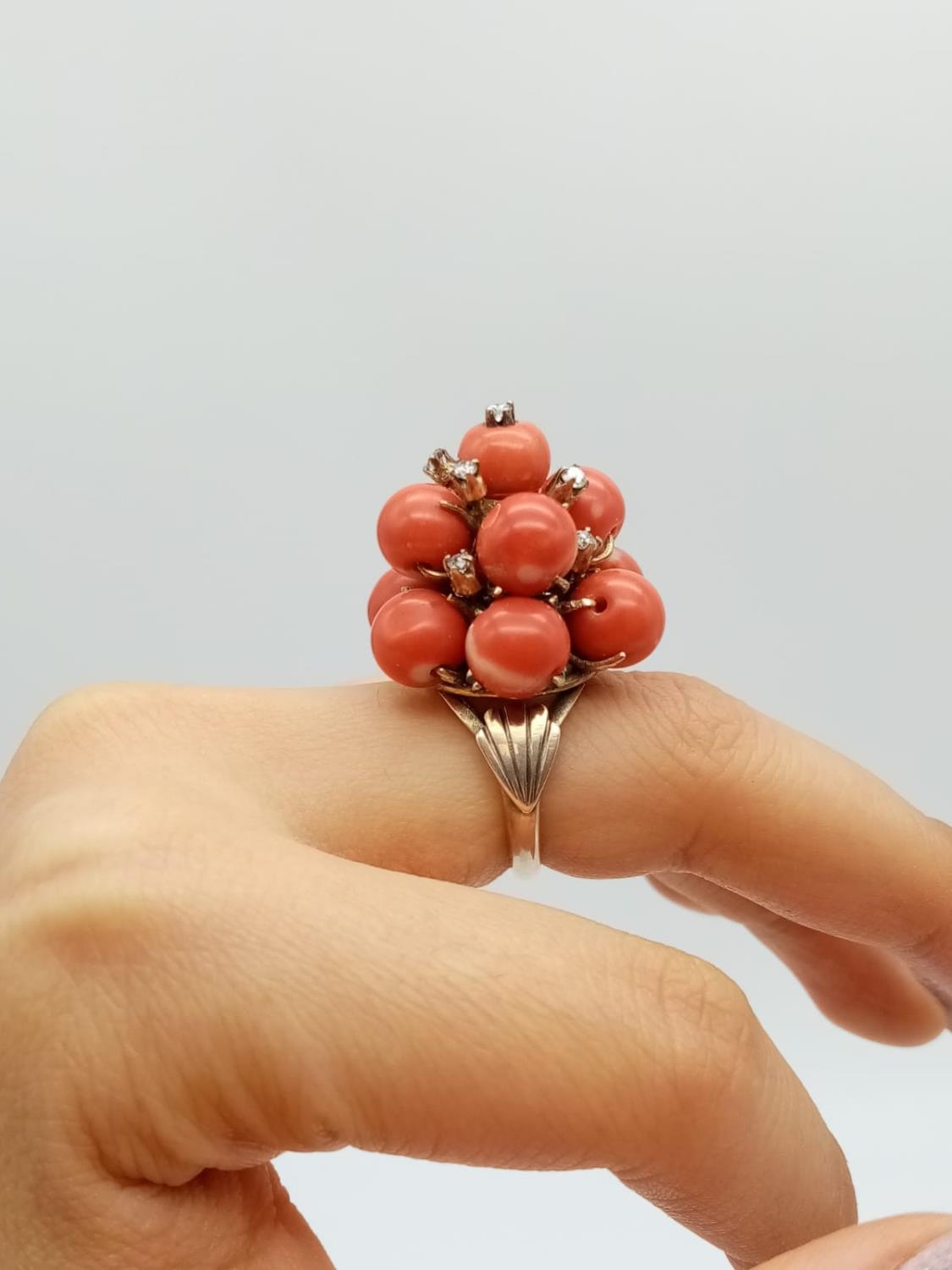 14k vintage yellow gold impressive statement ring with coral and diamonds, weigh 17g and size K - Image 8 of 8