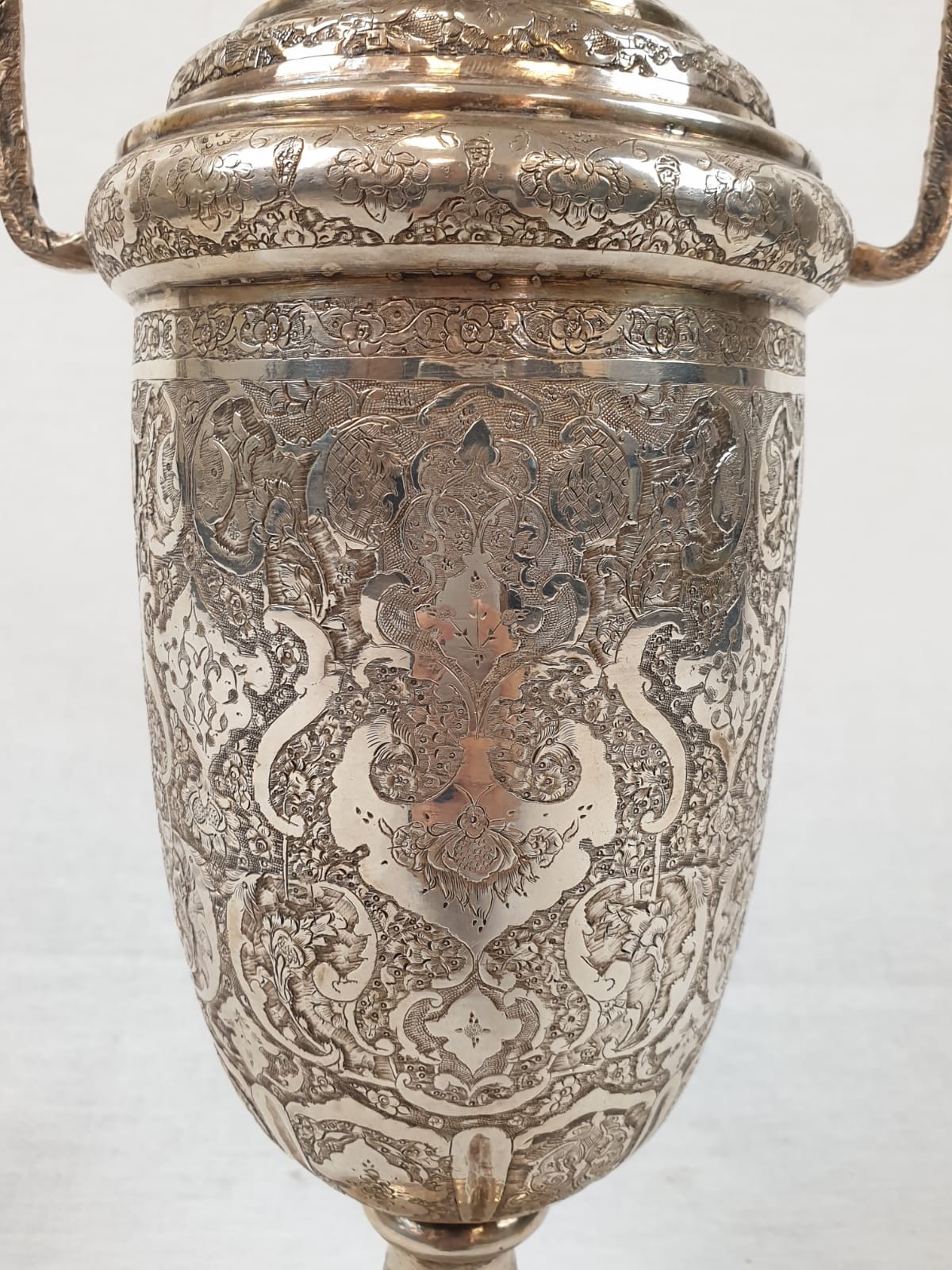 Very large antique Persian solid silver hand engraved twin handled vase, weight 838g , H35.7 X W15. - Image 6 of 19