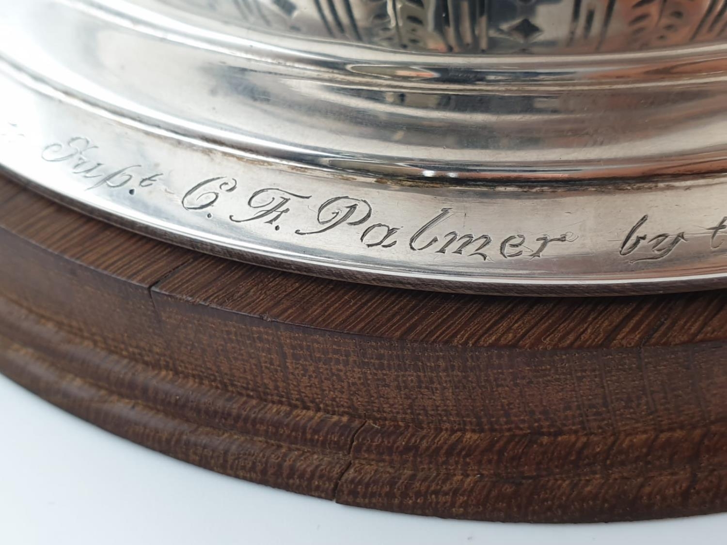 Mappin and Webb Silver Rose Bowl (1938). Pierced Decoration, Oak Stand and Wire Web Top. Inscription - Image 6 of 12