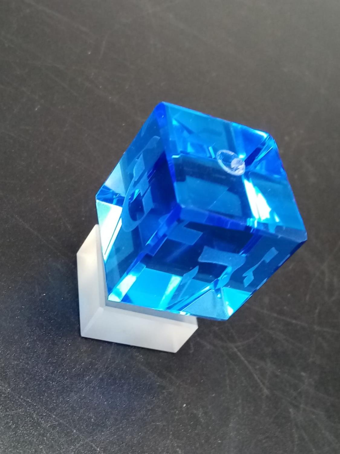 Vintage Blue Glass Dreidel in Original Box. - Image 3 of 6