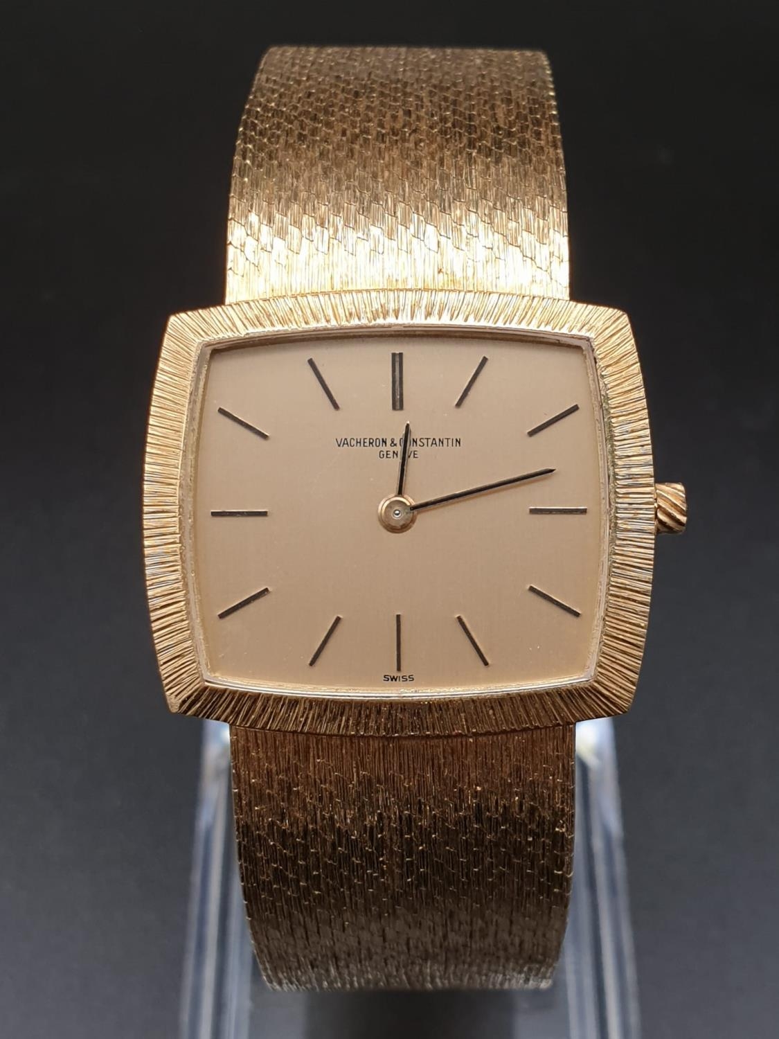 A VACHERON CONSTANTIN LADIES 18K WATCH WITH SQUARE FACE AND SOLID GOLD STRAP. 30MM