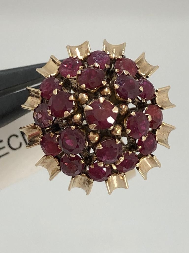 9k gold ring with 19 rubies ; 6.1g; size M;