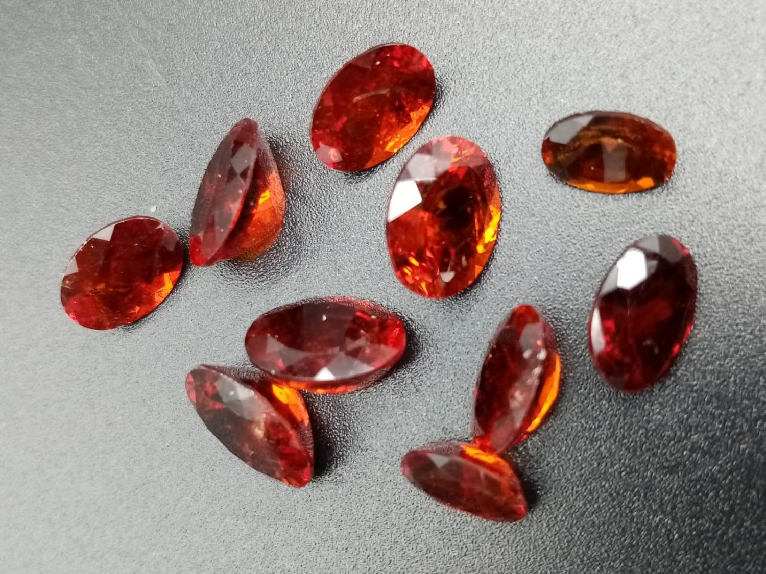 Parcel of 10 oval cut garnets total weight 17.26cts - Image 3 of 3