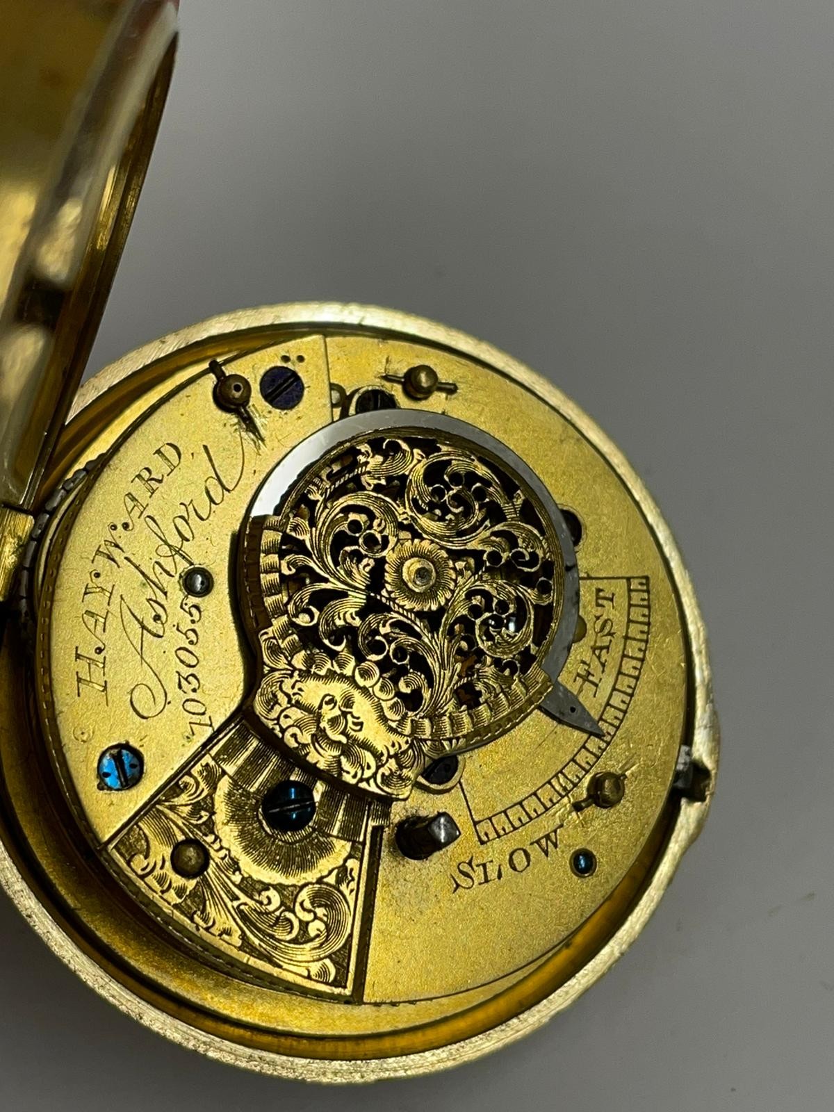 Antique yellow metal verge fusee pocket watch, working, 155.9g but sold with no guarantees - Image 5 of 9