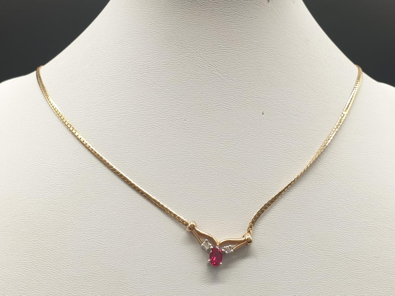 9K YELLOW GOLD SET WITH DIAMOND AND RED STONE NECKLACE, WEIGHT 6G AND 40CM LONG APPROZ - Image 7 of 7
