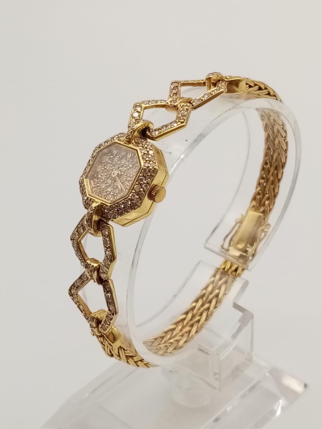 AN 18K GOLD LADIES COCKTAIL WATCH WITH DIAMOND BEZEL AND FACE AND HALF DIAMOND STRAP. 16MM - Image 2 of 10