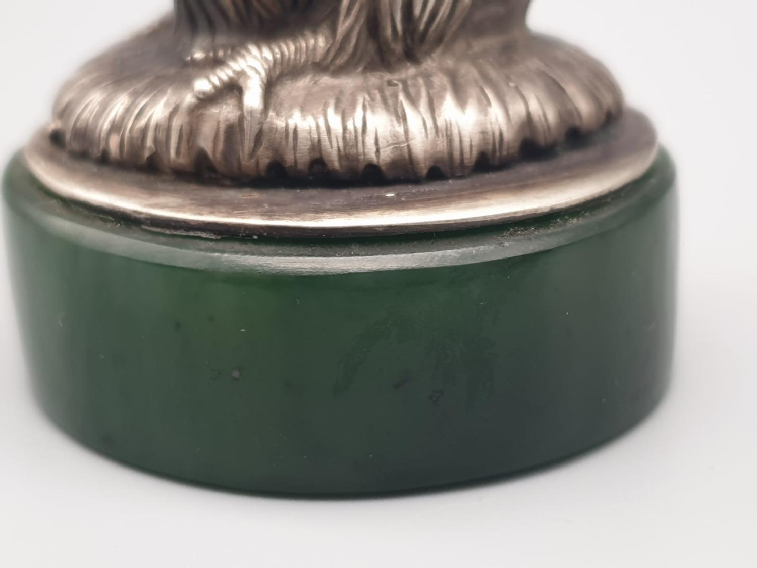 Russian silver and jade paperweight in the form of a canary bird in original box. 64.3gms 5.5cms - Image 6 of 9