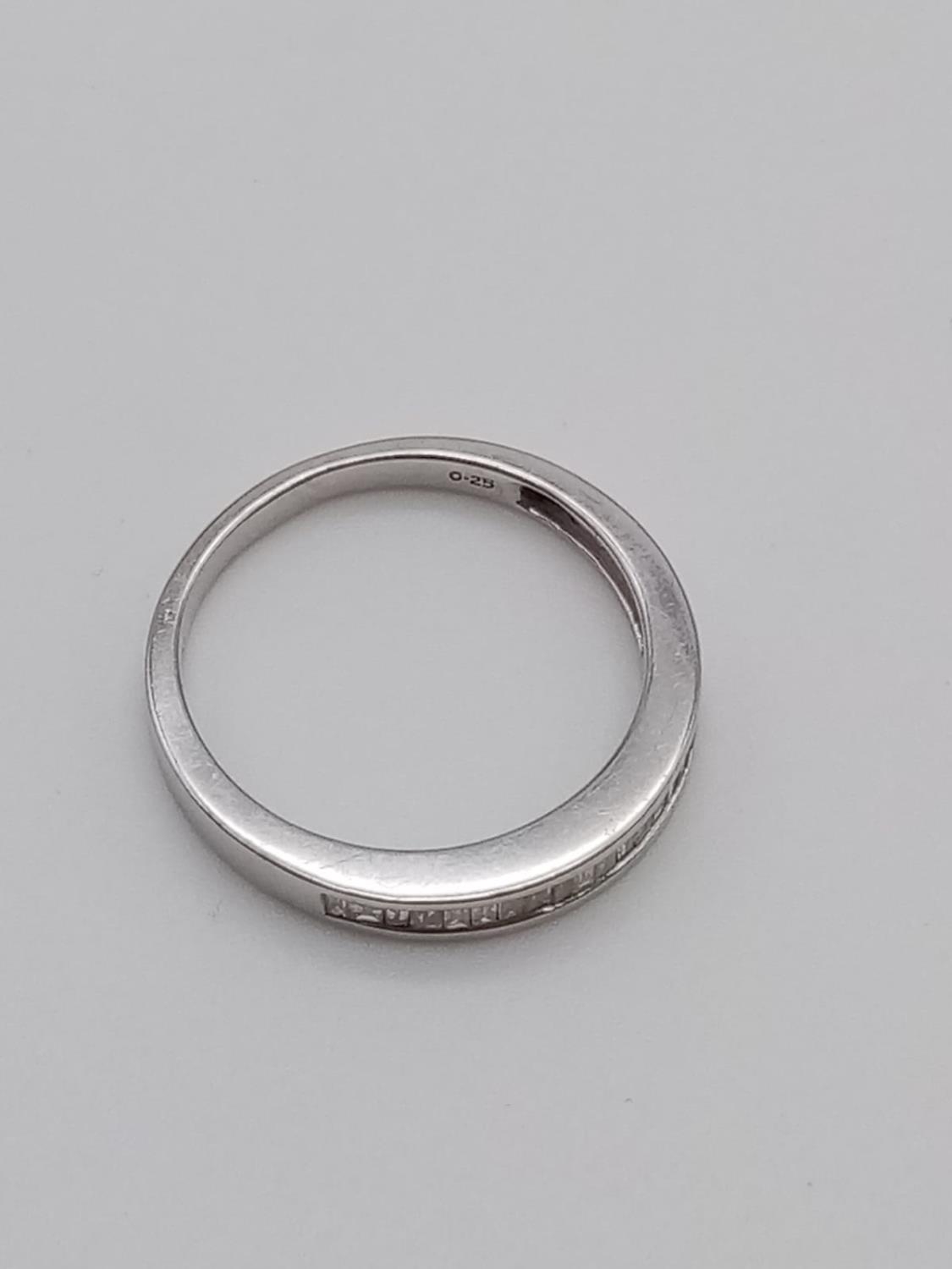 9k white gold half eternity ring, 2.4g weight and approx 0.25ct diamonds - Image 2 of 5