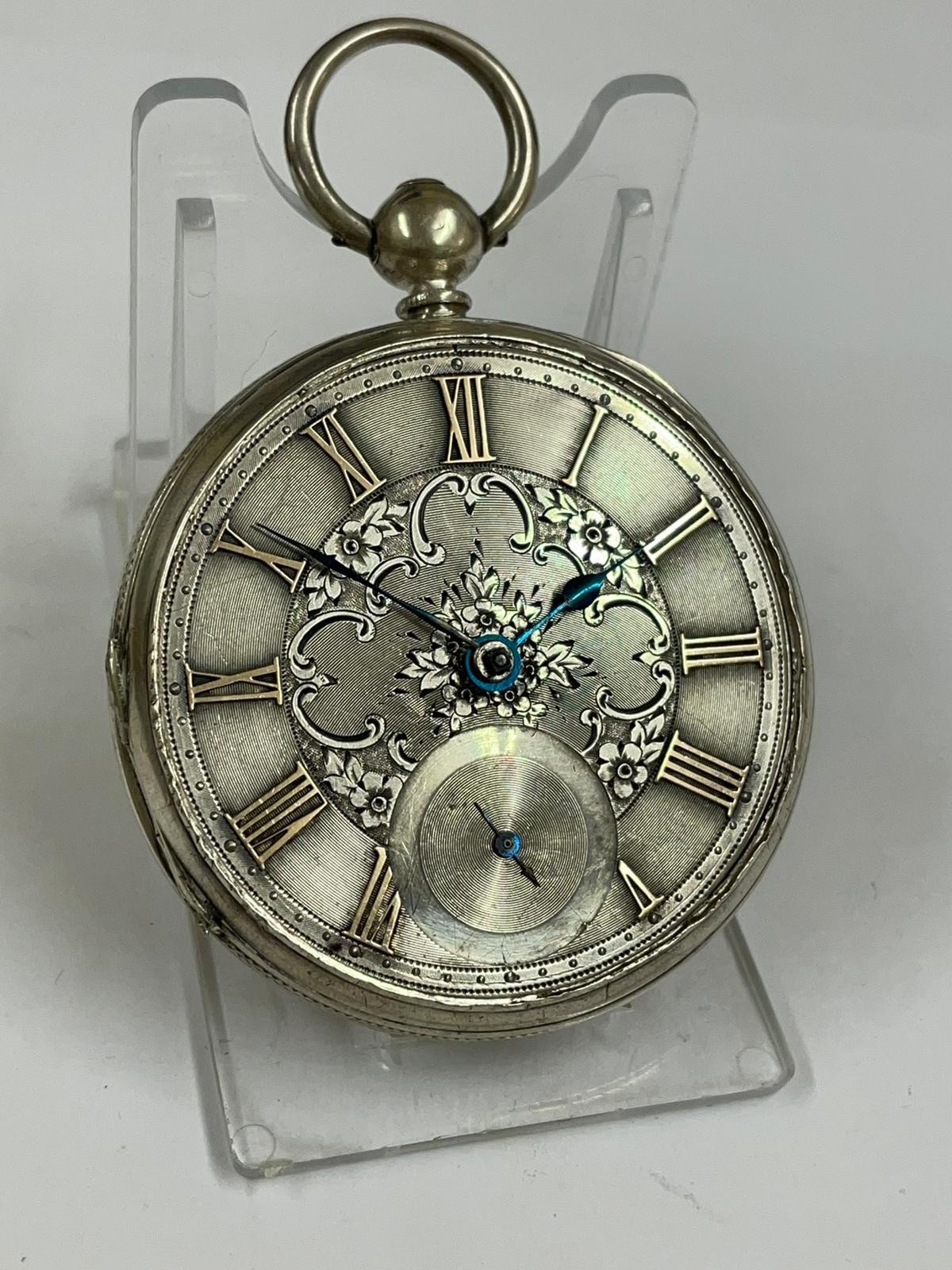 Antique silver fusee pocket watch working but missing glass , sold with no guarantees. - Image 7 of 7