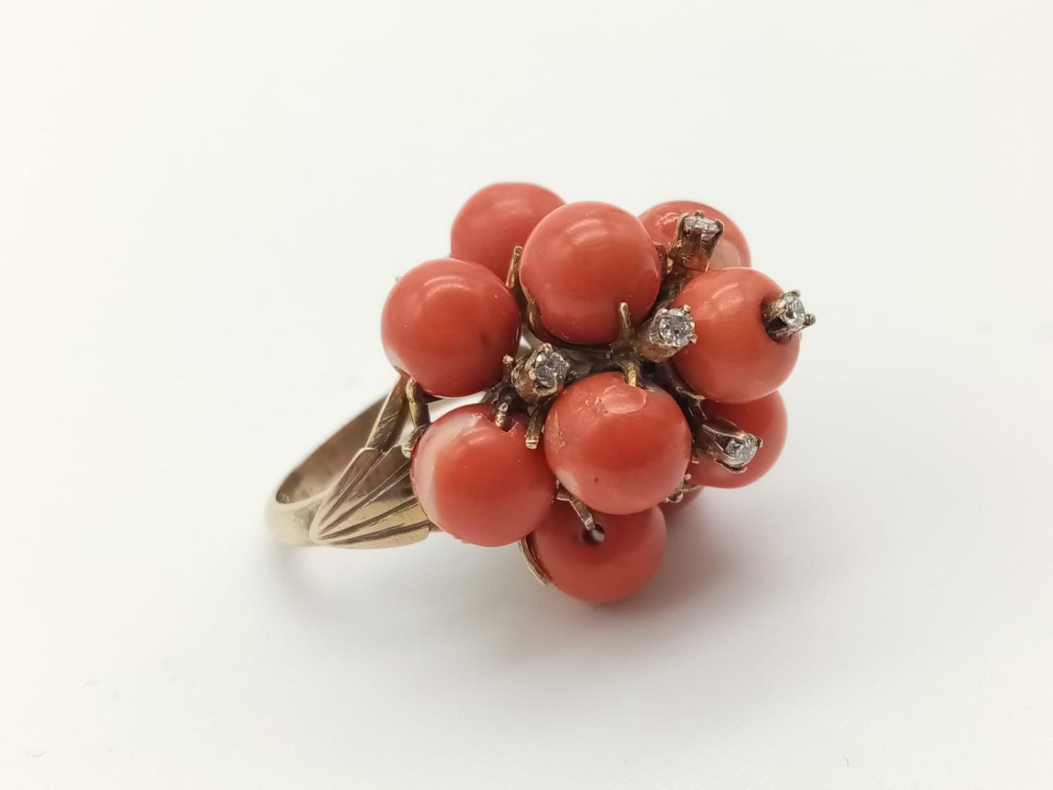 14k vintage yellow gold impressive statement ring with coral and diamonds, weigh 17g and size K - Image 4 of 8