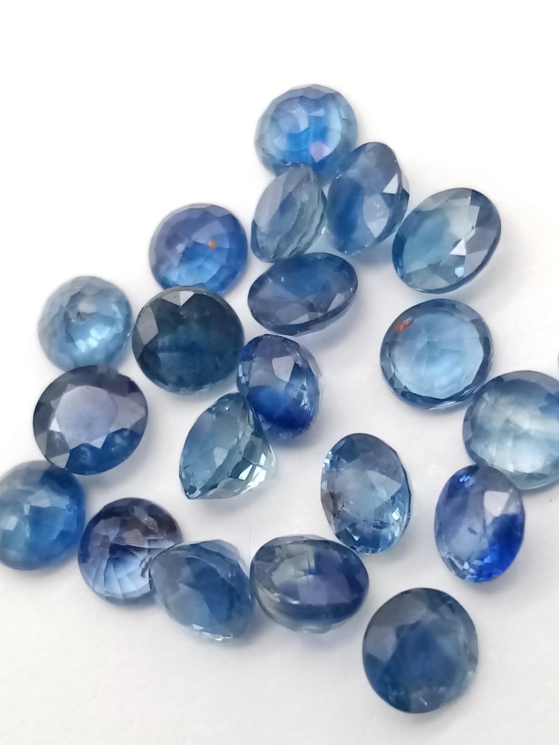 4.90ct loose blue sapphires - Image 3 of 3
