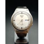 Stainless Steel Men's Seiko 5 Watch. Automatic Movement. White Dial. Good Condition - In full