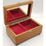 Vintage Wooden Musical trinket box - temperamental, needs work. 20 x 12cm