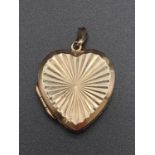 9K Yellow Gold (Back and Front) Heart Locket Pendant. 3.37g total weight.